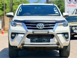 
										Unregistered 2019 Toyota Fortuner full									