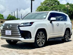 Unregistered 2023 Lexus Lexus LX600