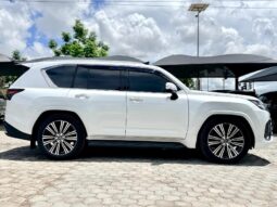 Unregistered 2023 Lexus Lexus LX600