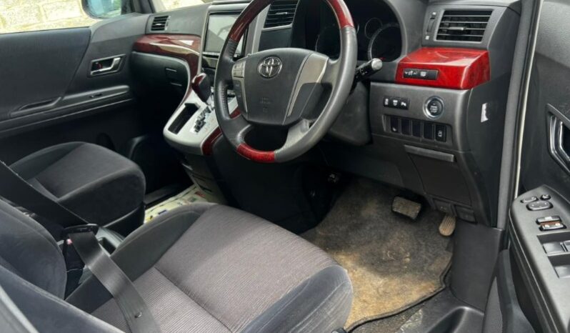 
								Unregistered 2010 Toyota Veilfire full									