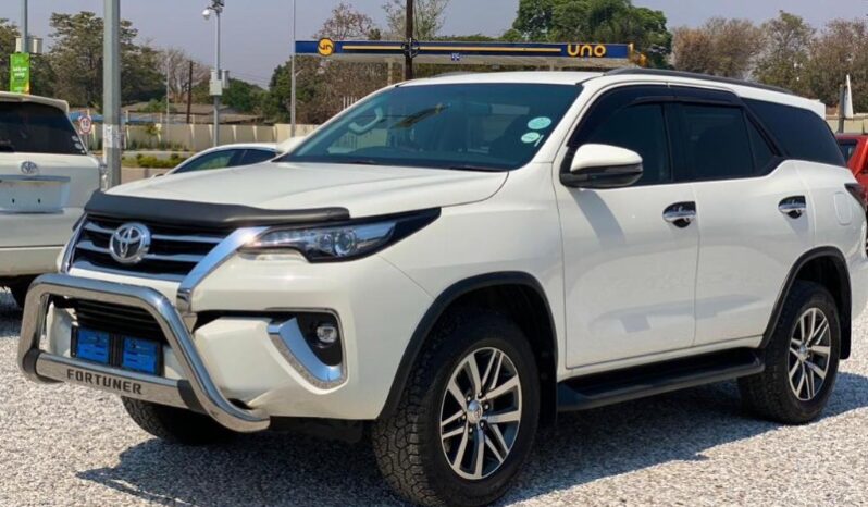 
								Toyota Fortuner full									
