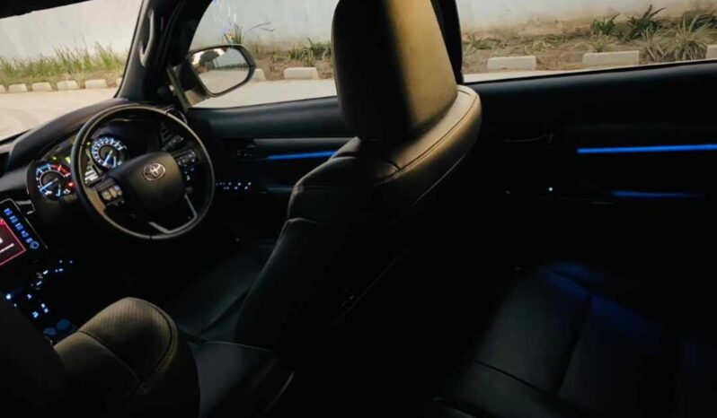 
								Toyota Hilux Legend RS 2022 full									