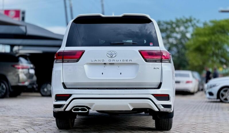 
								2024 Toyota Land Cruiser 300 ZX full									