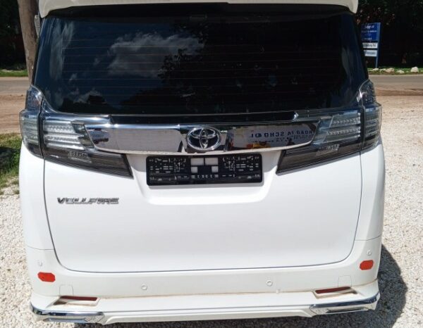 
								Unregistered Toyota Veilfire full									