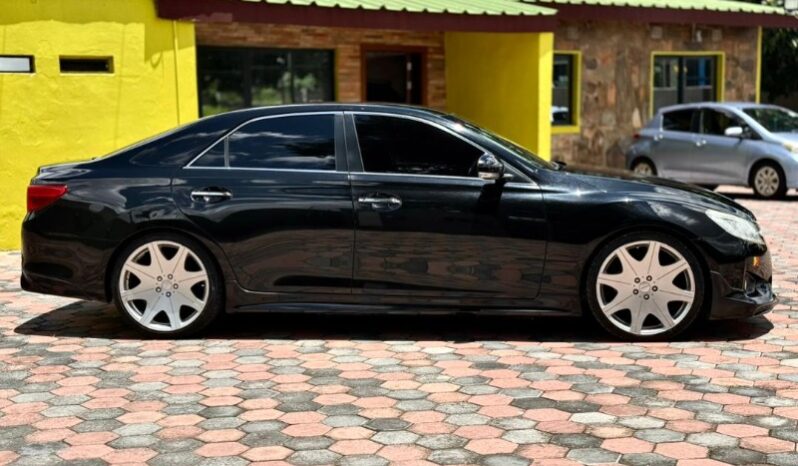
								Unregistered Toyota Mark X full									