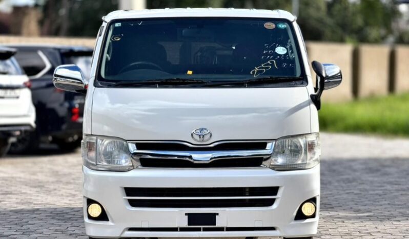 
								Unregistered Toyota Hiace full									