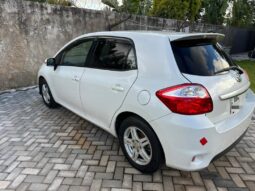 
										2010 Toyota Auris full									