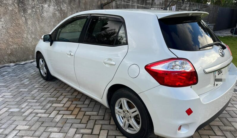 
								2010 Toyota Auris full									