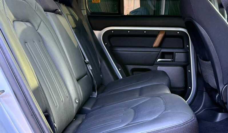 
								2023 Land Rover Defender 110 D300 full									