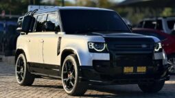 2023 Land Rover Defender 110 D300