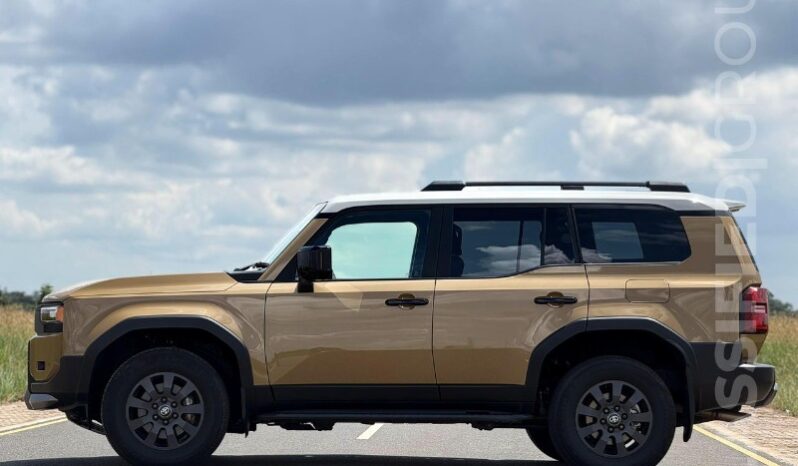 
								Unregistered 2024 Toyota Cruiser Prado full									