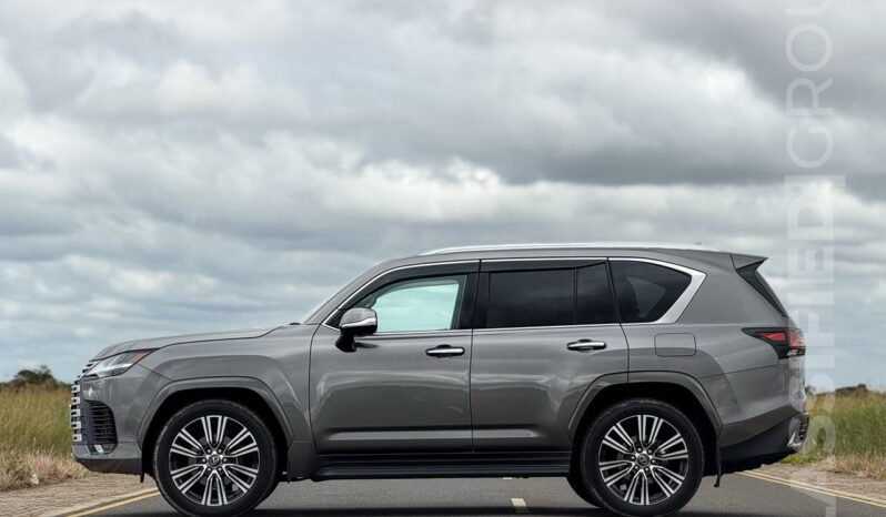 
								2024 LEXUS LX 600 full									