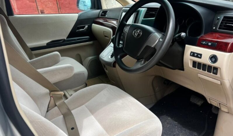 
								Unregistered 2011 Toyota Alphard full									